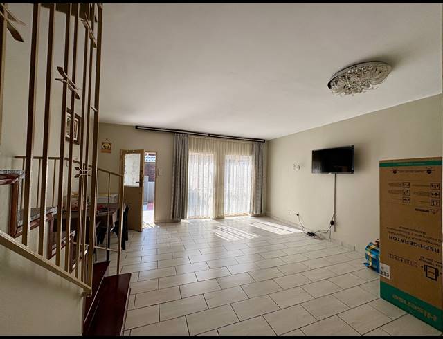 2 BEDROOM TOWNHOUSE FOR SALE IN DAYANGLEN